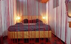 Flat 13